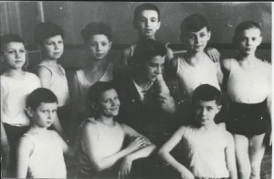 1950-E.A.Lapchinskaya,left M.Tikhomirnov, L.Flegmatov, right-A.Malinin, on top V.Babarykin,A.Orlov,Yu.Papko, A.Khmelnitsky, V.Soloviev, V,Vasiliev